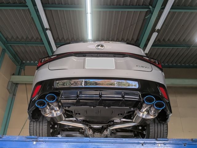 Lexus IS500 “Climax Edition” in the shop!
Installed: EXART ONE Exhaust (Titanium Tips).

Quad tips + that burnt titanium finish… this is pure JDM perfection.
Not just for looks — fitment, clearance, and the overall layout are dialed in, then finished with clean TIG welding.
A masterpiece of craftsmanship, built to match a limited special edition.

Thank you for coming all the way from Shizuoka!
Product page: https://www.exart.jp/ea02-lx114/

本日はこちらの車両をご紹介します！
レクサス IS500 “Climax Edition”に、EXART ONEマフラー（チタンテール）を装着しました。

4本出しの迫力に、チタンテールの焼き色が加わってリアビューが一気に締まります。
配管の取り回し・クリアランスまで詰めて、仕上げはTIG溶接で美しく。見ても、覗いても満足できる一本です！

静岡県よりご来店ありがとうございました！

#exart_japan #exart #lexus #is500 #lexusis500 #climaxedition #レクサス #IS500 #exhaust #muffler #welding #tigwelding #titaniumtips #jdm