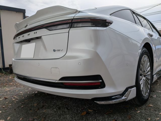 Development of the exhaust system for the Toyota Crown Sedan has officially started!
We are designing the "EXART ONE" system, featuring a quad-tip layout similar to the Crown Sport and Crossover models.

The development vehicle is equipped with the Modellista body kit, but don't worry—our design will fit BOTH the Modellista aero and the standard factory bumper perfectly.
By utilizing 3D scanning and CAD technology, we guarantee precise fitment and a sophisticated sound. Stay tuned for updates!

トヨタ クラウン（セダン）用マフラーの開発をスタートしました！
今回は車検対応モデル「EXART ONE」としての製品化です。

開発車両はモデリスタエアロ装着車ですが、3DスキャンとCADによる緻密な設計により、「モデリスタエアロ」と「ノーマルバンパー」の両方に対応する仕様で開発を進めています

テールエンドは、クラウンスポーツやクロスオーバーでも人気の「左右4本出し」レイアウトを採用予定。
風格あるセダンのリアビューを、より迫力あるスタイルへと昇華させます。

完成をお楽しみに！